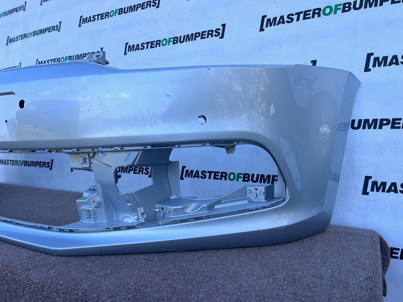 VW Polo Se Gt Bluemotion 6c 2014-2017 Front Bumper 4 Pdc No Jets Genuine [v646]