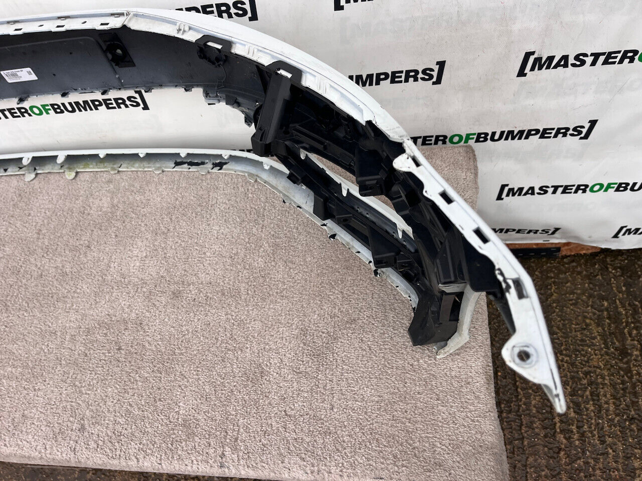 VW Golf Se Mk7 Lift 7.5 Hatch 2017-2019 Front Bumper 4 Pdc +jets Genuine [v230]