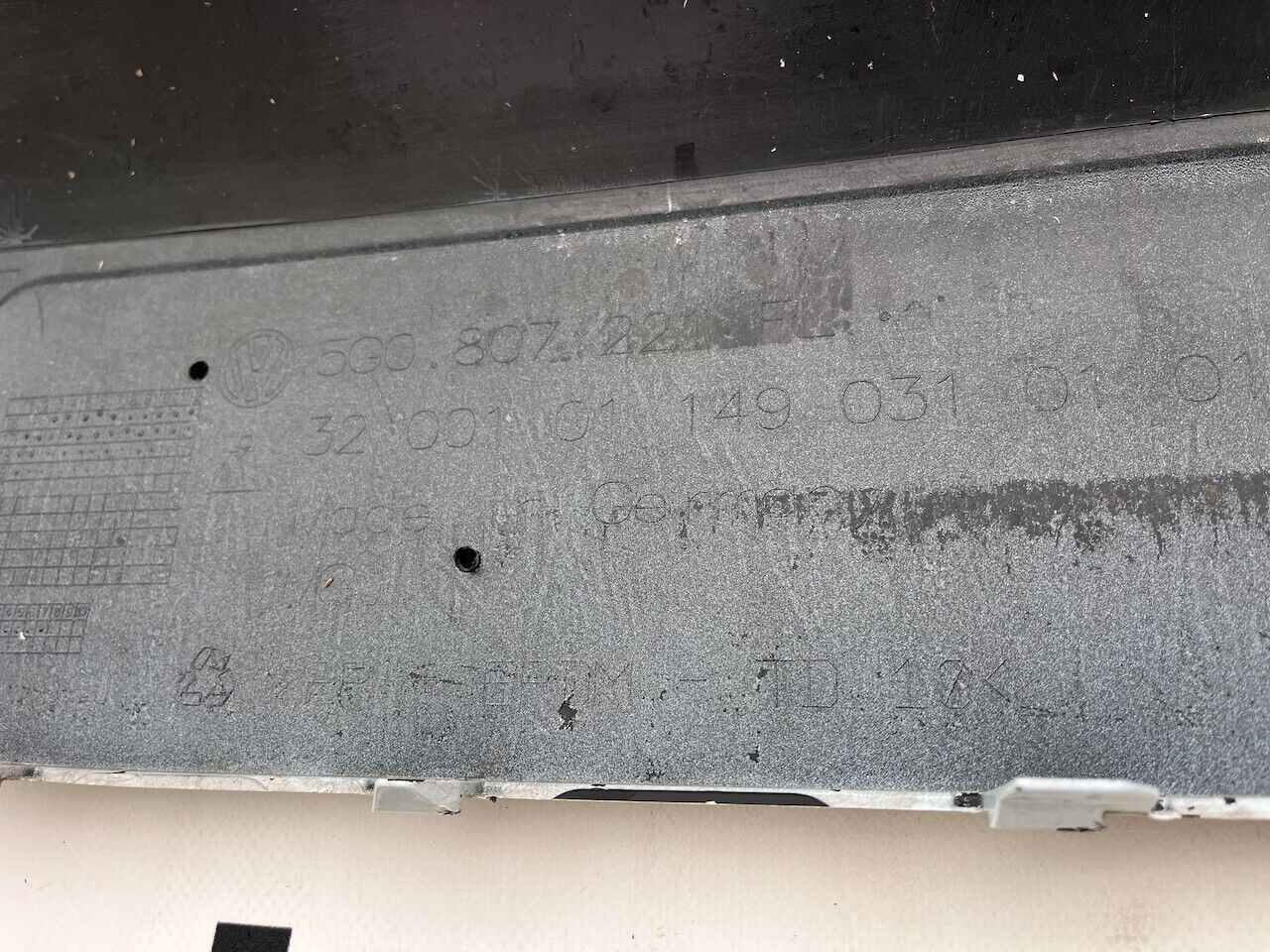 VW Golf Se Mk7 Lift 7.5 Hatch 2017-2019 Front Bumper 4 Pdc +jets Genuine [v230]