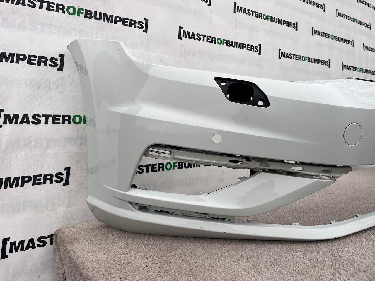 VW Golf Se Mk7 Lift 7.5 Hatch 2017-2019 Front Bumper 4 Pdc +jets Genuine [v230]