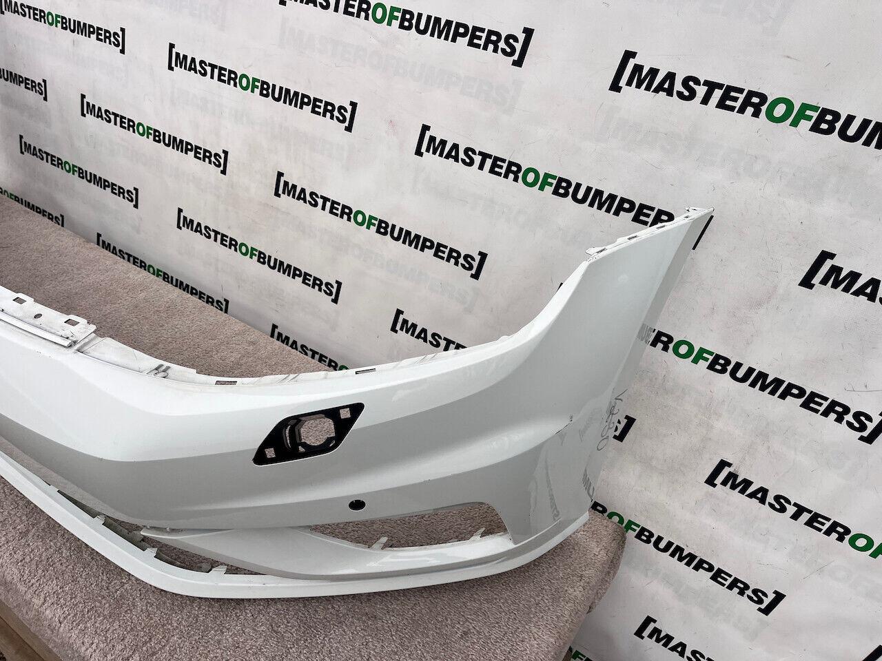 VW Golf Se Mk7 Lift 7.5 Hatch 2017-2019 Front Bumper 4 Pdc +jets Genuine [v230]