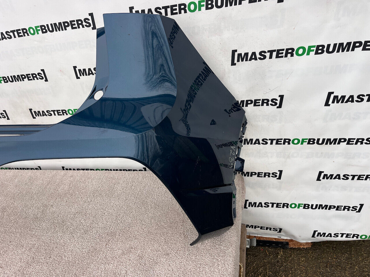 VW Tiguan R Line Suv Mk3 2024-on Rear Bumper 4 Pdc Genuine [v239]