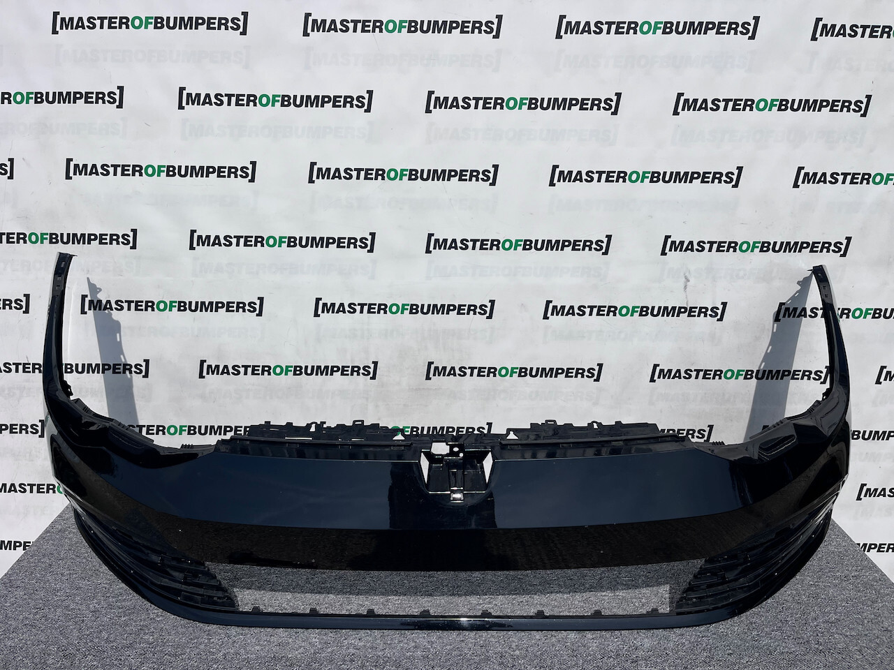 VW Golf Style Se Mk8 Hatchback 2020-2023 Front Bumper 4 Pdc Genuine [v326]