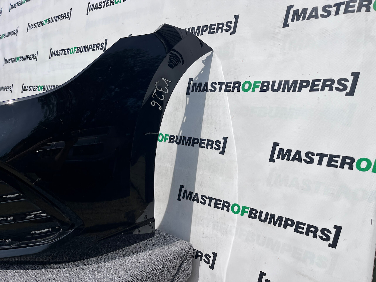 VW Golf Style Se Mk8 Hatchback 2020-2023 Front Bumper 4 Pdc Genuine [v326]