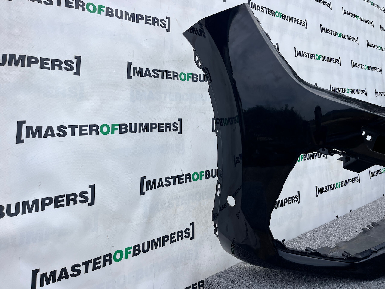 VW Touareg R Line Tdi V6 Mk3 2019-2023 Front Bumper 6 Pdc +jets Genuine [v321]