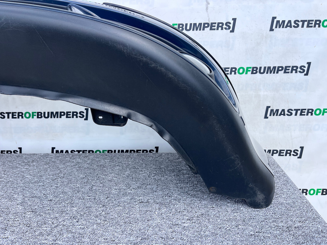 VW Golf Plus 2005-2009 Front Bumper Complete No Pdc + Jets Genuine [v338]