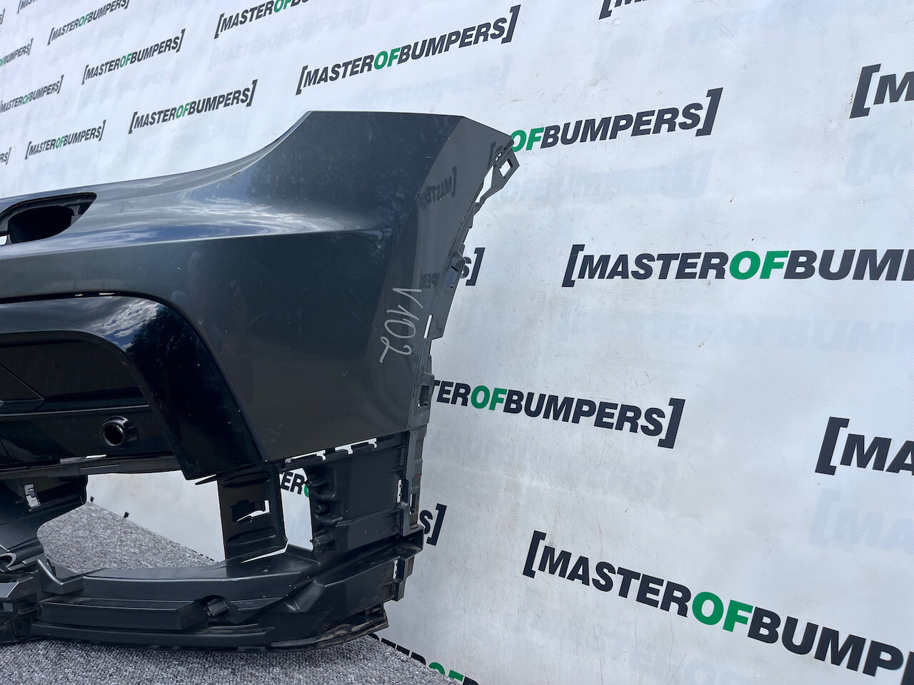 VW Tiguan R Line Mk2 Suv 2016-2019 Front Bumper 4 Pdc + Jets Genuine [v102]