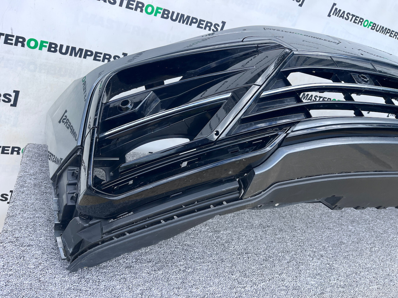 VW Tiguan R Line Mk2 Suv 2016-2019 Front Bumper 4 Pdc + Jets Genuine [v102]