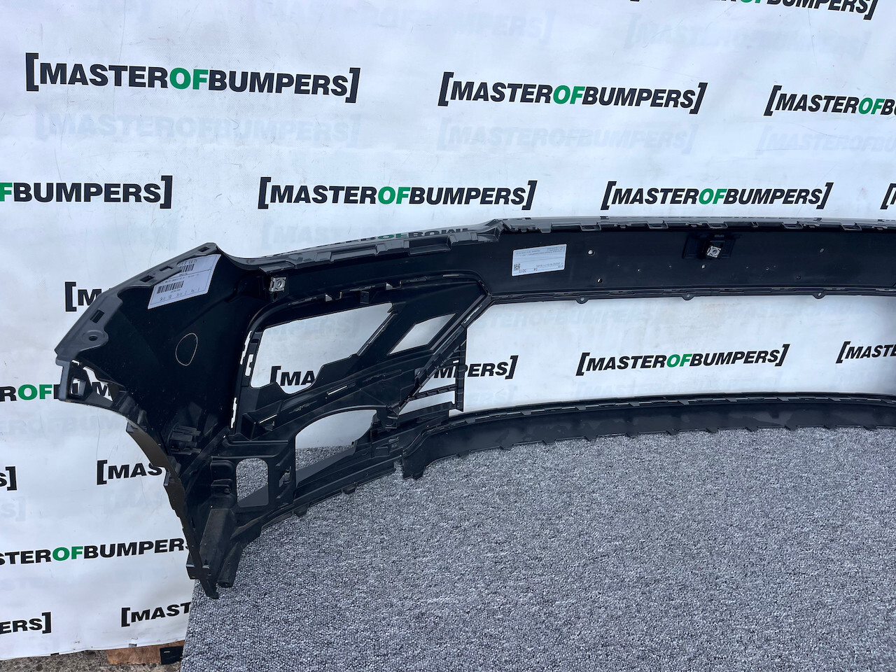 VW Tiguan R Line Mk2 Suv 2016-2019 Front Bumper 6 Pdc No Jets Genuine [v163]