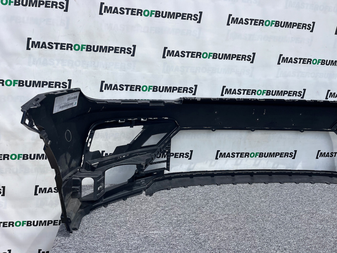 VW Tiguan R Line Mk2 Suv 2016-2019 Front Bumper 4 Pdc No Jets Genuine [v814]