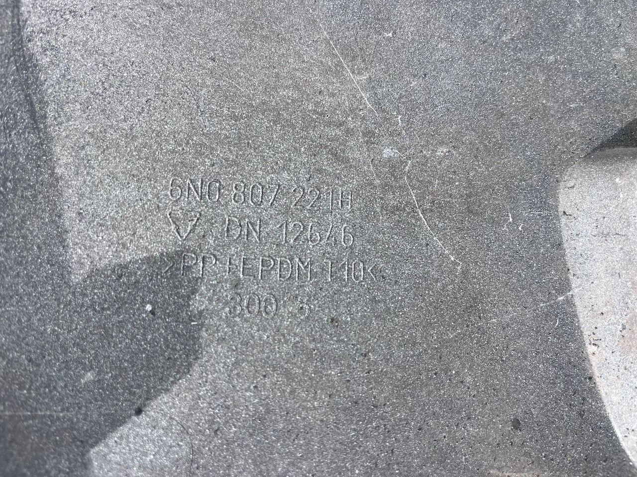 VW Polo Gti Sport Mk4 Lift Hatchback 2000-2003 Front Bumper Genuine [v336]