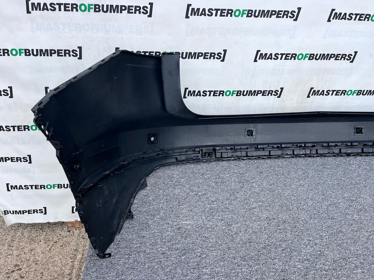 VW Touareg R Line Tdi V6 Mk3 2019-2023 Rear Bumper 6 Pdc Genuine [v340]