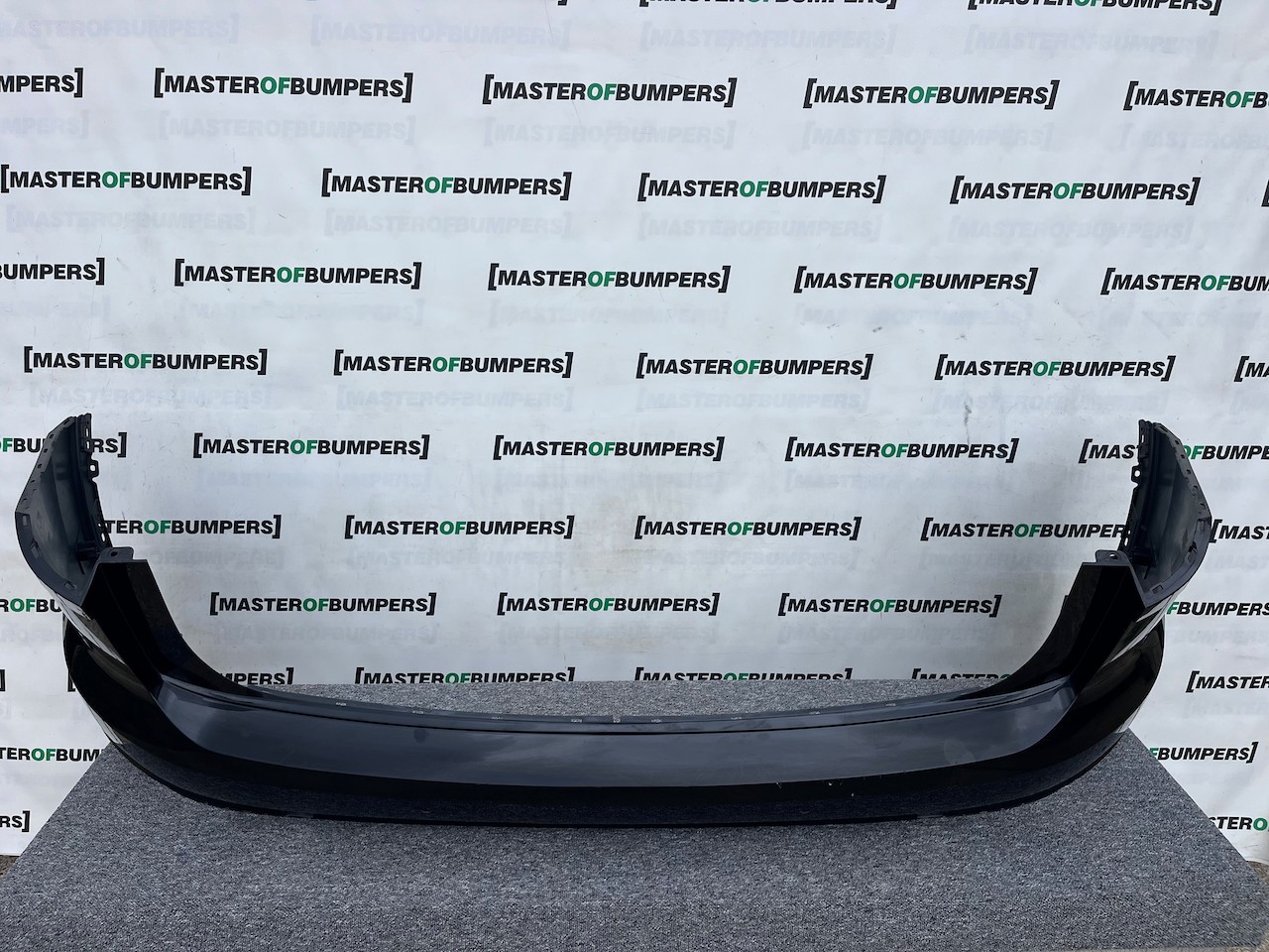 VW Touareg R Line Tdi V6 Mk3 2019-2023 Rear Bumper 6 Pdc Genuine [v340]
