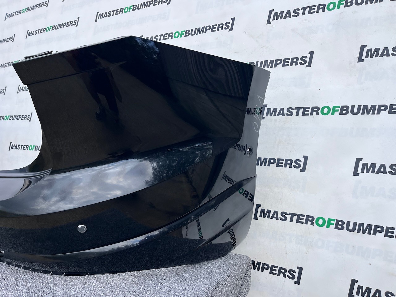 VW Touareg R Line Tdi V6 Mk3 2019-2023 Rear Bumper 6 Pdc Genuine [v340]