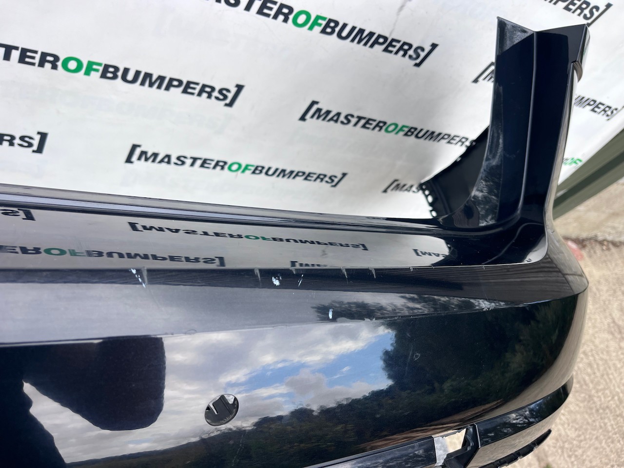 VW Touareg R Line Tdi V6 Mk3 2019-2023 Rear Bumper 6 Pdc Genuine [v340]