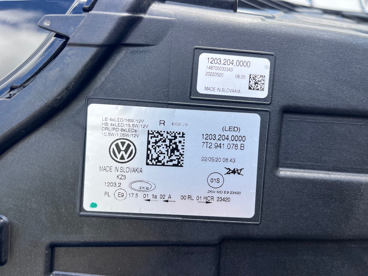 VW Transporter T7 Off Grid 2024-on Led Headlights Pair Uk Spec Silver Trim VW Transporter T7 Off Grid 2024-on Led Headlights Pair Uk Spec Silver Trim