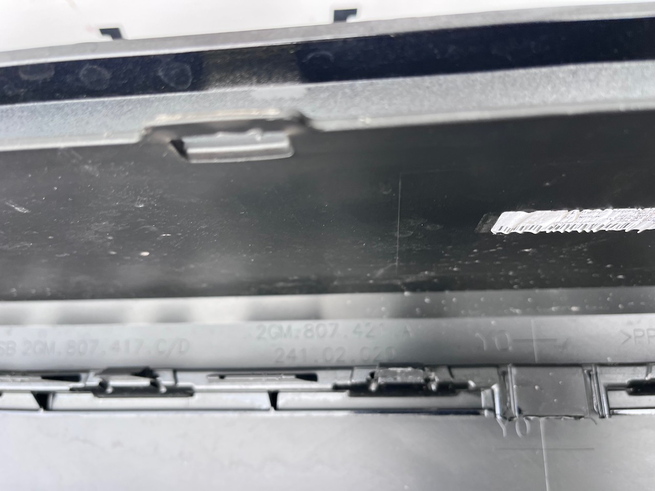 VW T-cross Tcross Se Suv 2019-2023 Rear Bumper Black 4 Pdc Genuine [v354]