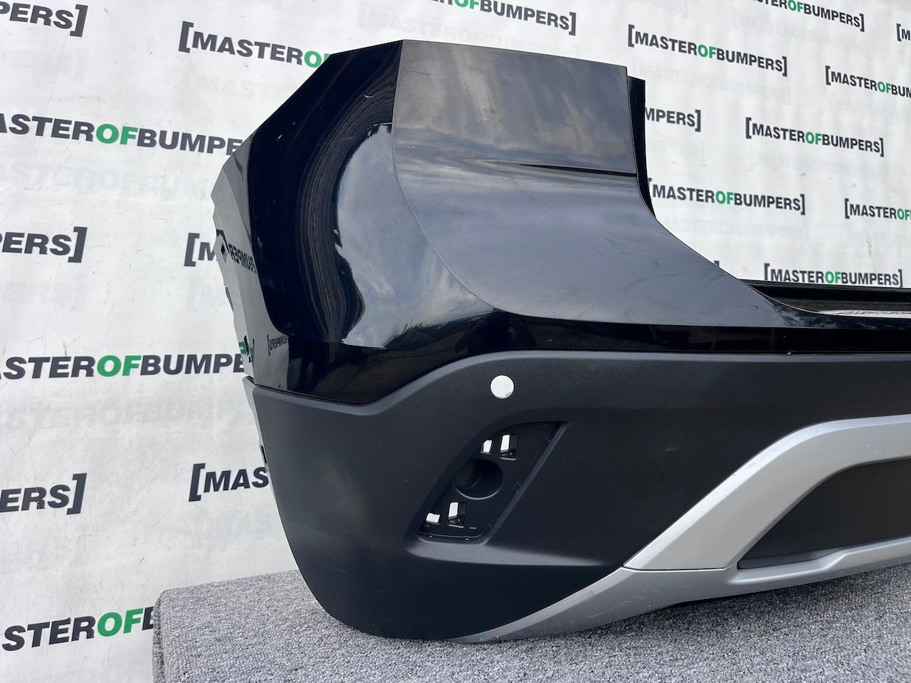 VW T-cross Tcross Se Suv 2019-2023 Rear Bumper Black 4 Pdc Genuine [v354]