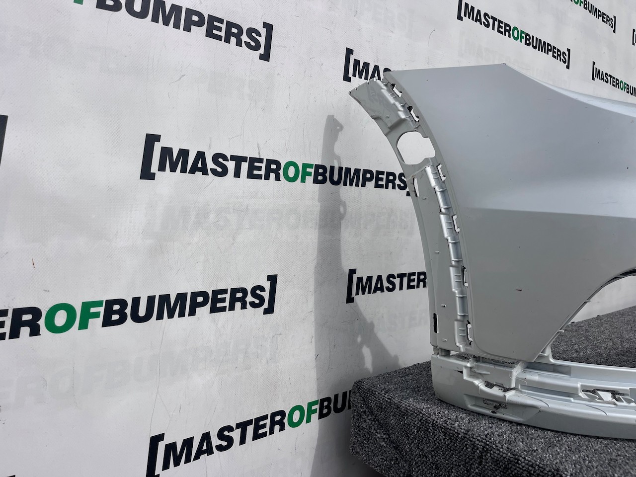 VW Passat Alltrack B8 Estate 2015-2018 Front Bumper 4 Pdc +jets Genuine [v357]