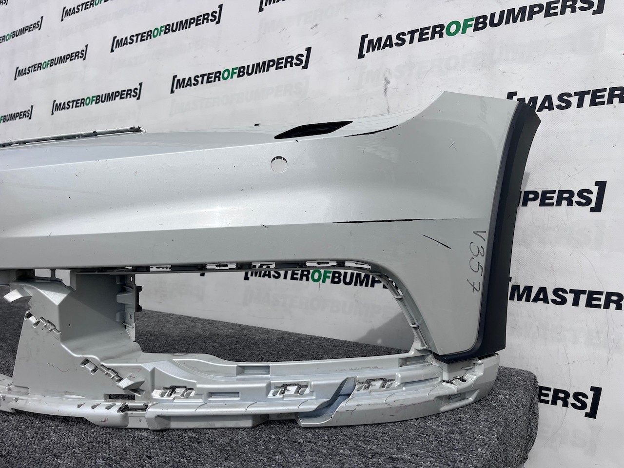 VW Passat Alltrack B8 Estate 2015-2018 Front Bumper 4 Pdc +jets Genuine [v357]