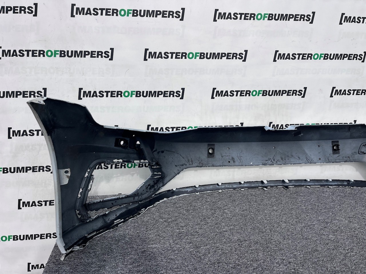 VW Golf R Mk7.5 Hatchback 2017-2019 Front Bumper 4 Pdc + Jets Genuine [v362]