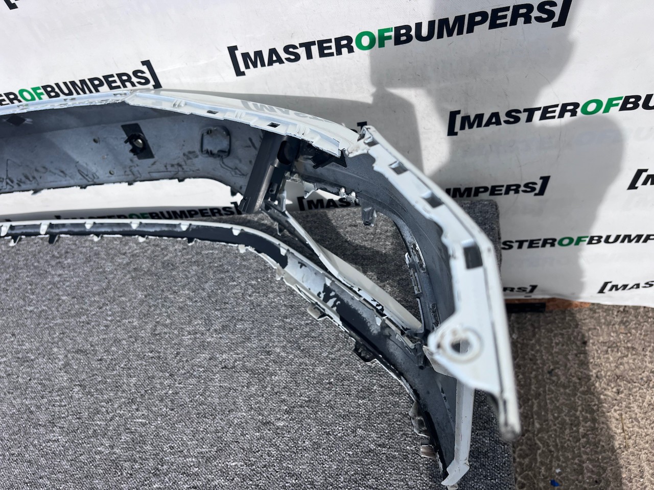 VW Golf R Mk7.5 Hatchback 2017-2019 Front Bumper 4 Pdc + Jets Genuine [v362]