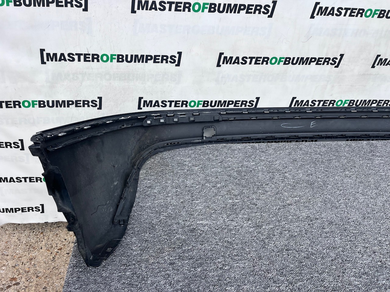 VW Tiguan R Line Mk2 2016-2018 Rear Bumper With Chrome Genuine [v364]