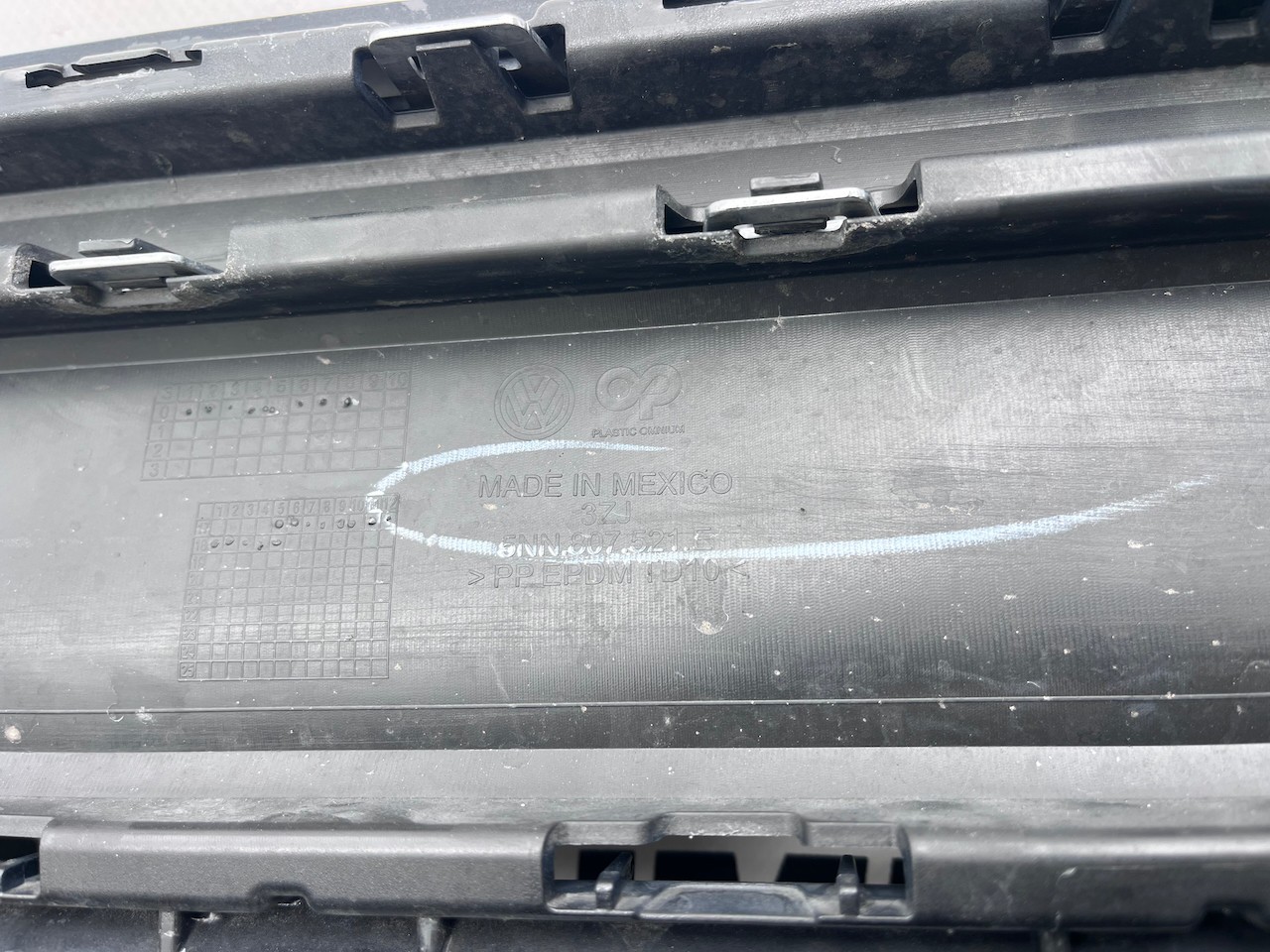 VW Tiguan R Line Mk2 2016-2018 Rear Bumper With Chrome Genuine [v364]