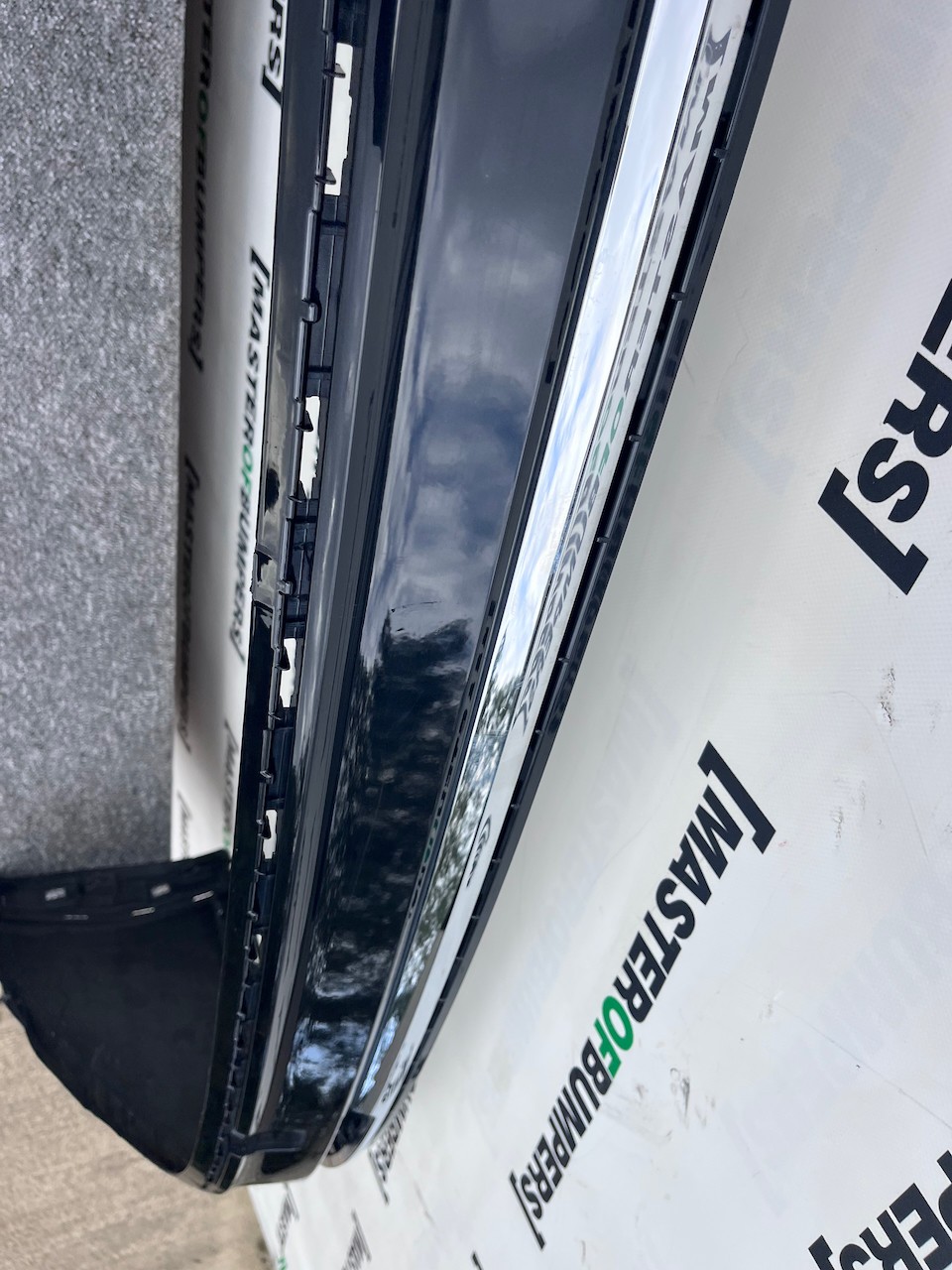 VW Tiguan R Line Mk2 2016-2018 Rear Bumper With Chrome Genuine [v364]