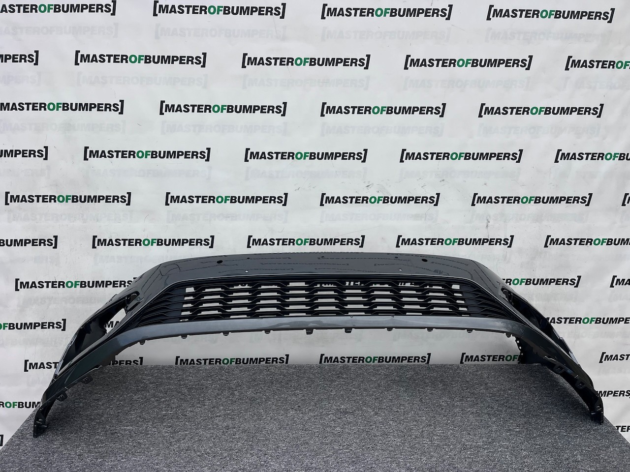 VW Golf R Line Mk7.5 Hatchback 2017-2019 Front Bumper 4 Pdc +jets Genuine [v388]