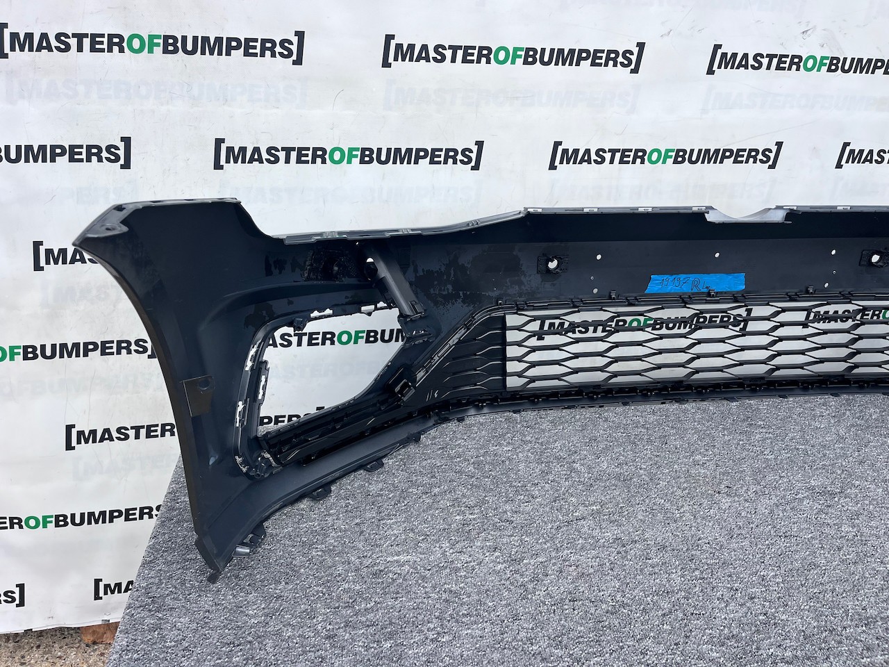 VW Golf R Line Mk7.5 Hatchback 2017-2019 Front Bumper 4 Pdc +jets Genuine [v388]