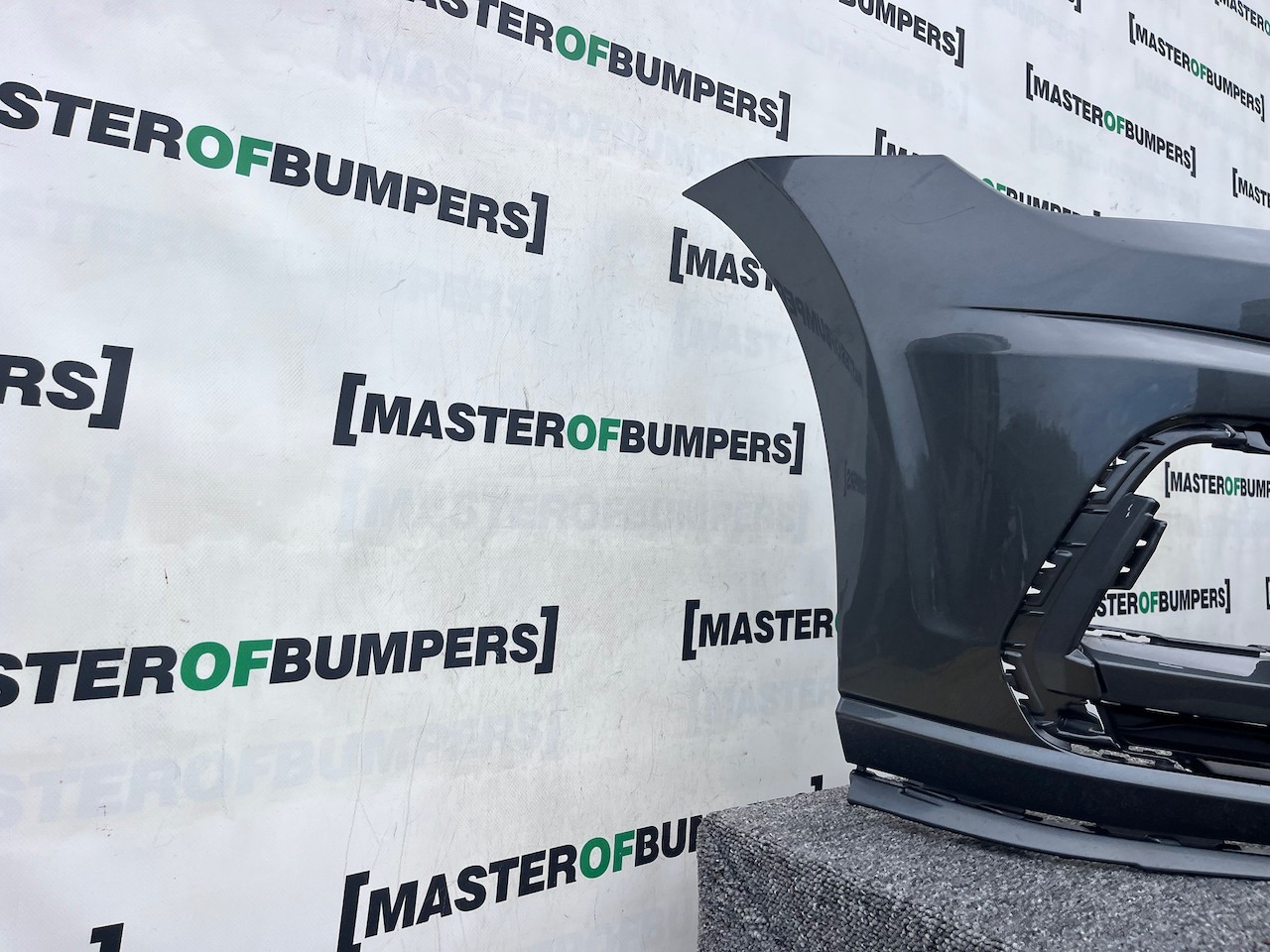 VW Golf R Line Mk7.5 Hatchback 2017-2019 Front Bumper 4 Pdc +jets Genuine [v388]