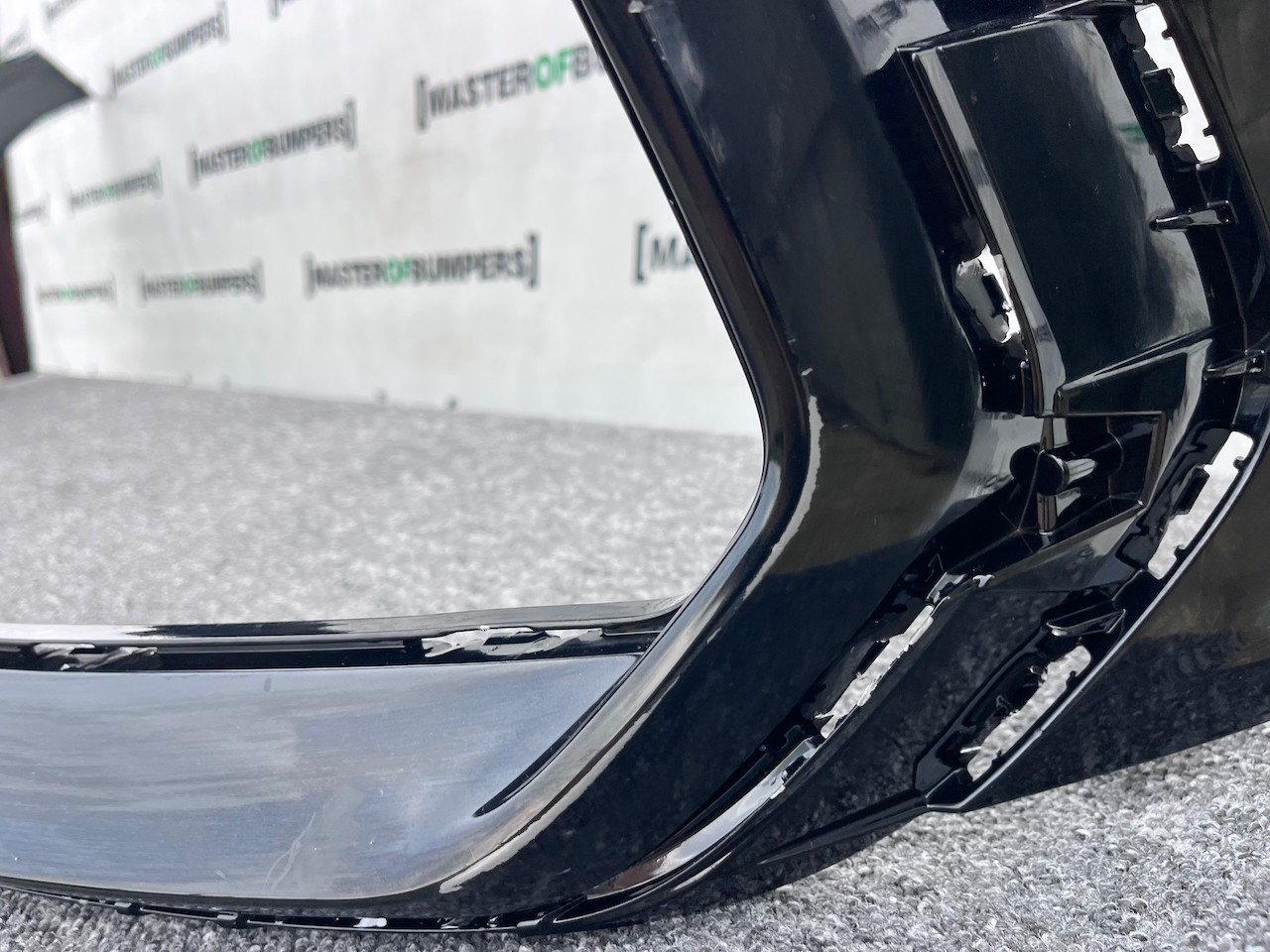 VW Golf R-line Mk8 Lift Hatchback 2024-on Front Bumper 4 Pdc Genuine [v398]