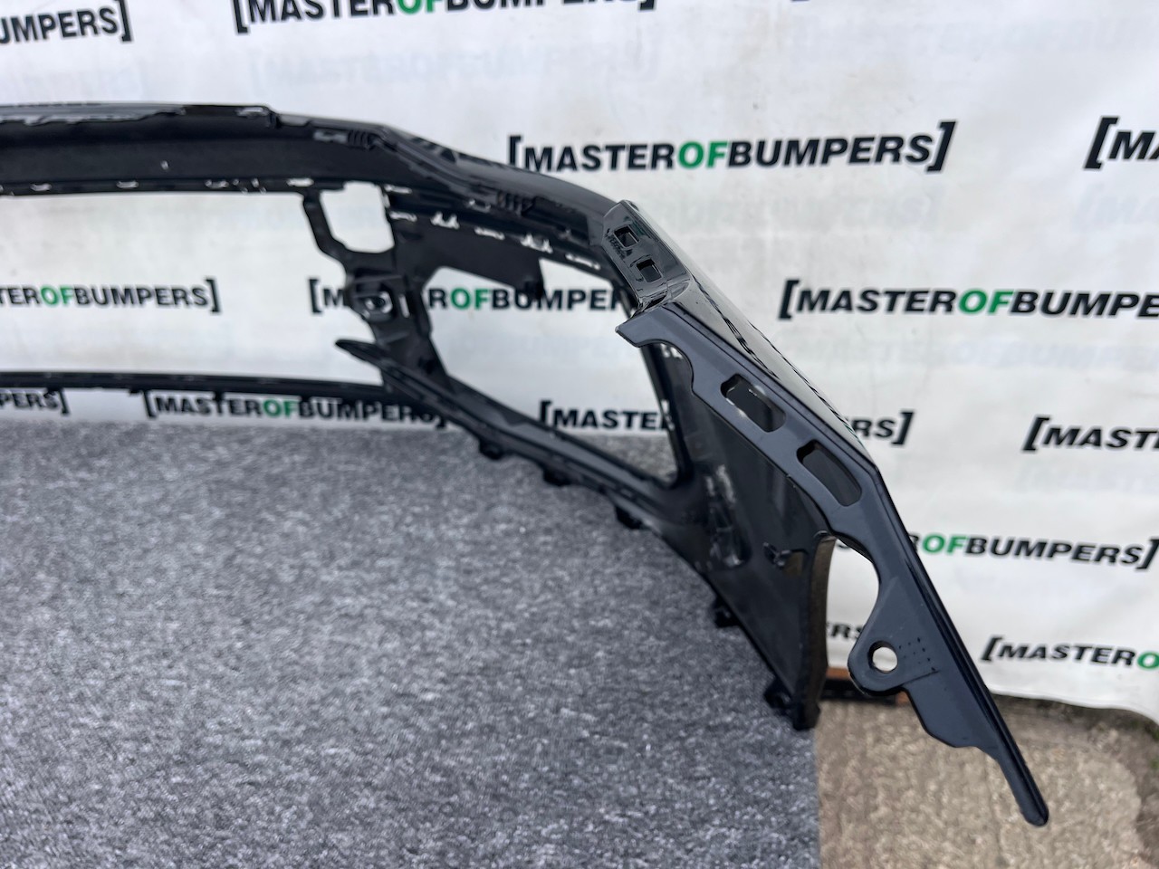 VW Golf R-line Mk8 Lift Hatchback 2024-on Front Bumper 4 Pdc Genuine [v398]