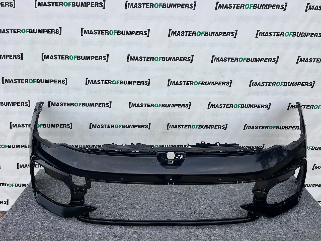 VW Golf R-line Mk8 Lift Hatchback 2024-on Front Bumper 4 Pdc Genuine [v398]