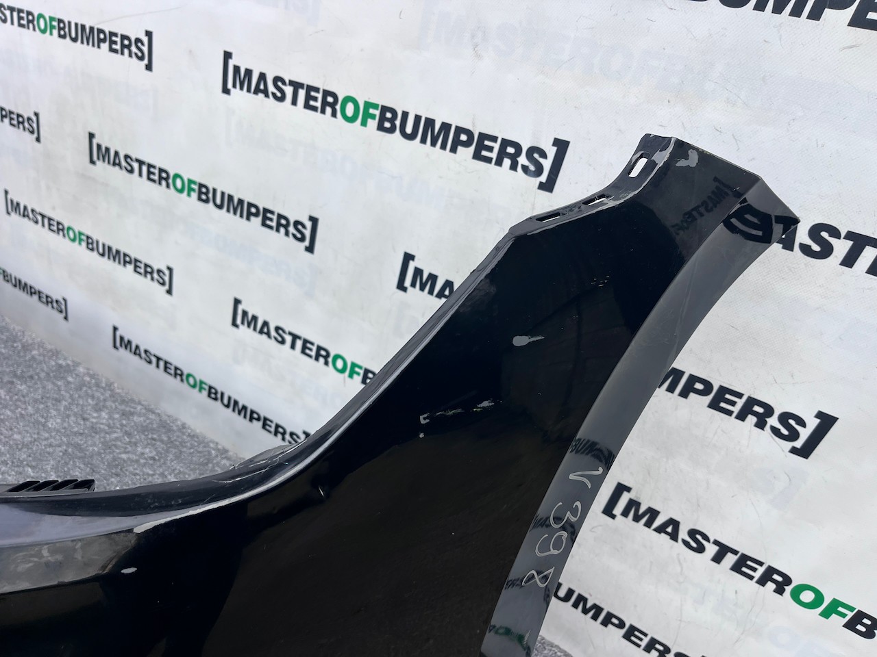 VW Golf R-line Mk8 Lift Hatchback 2024-on Front Bumper 4 Pdc Genuine [v398]