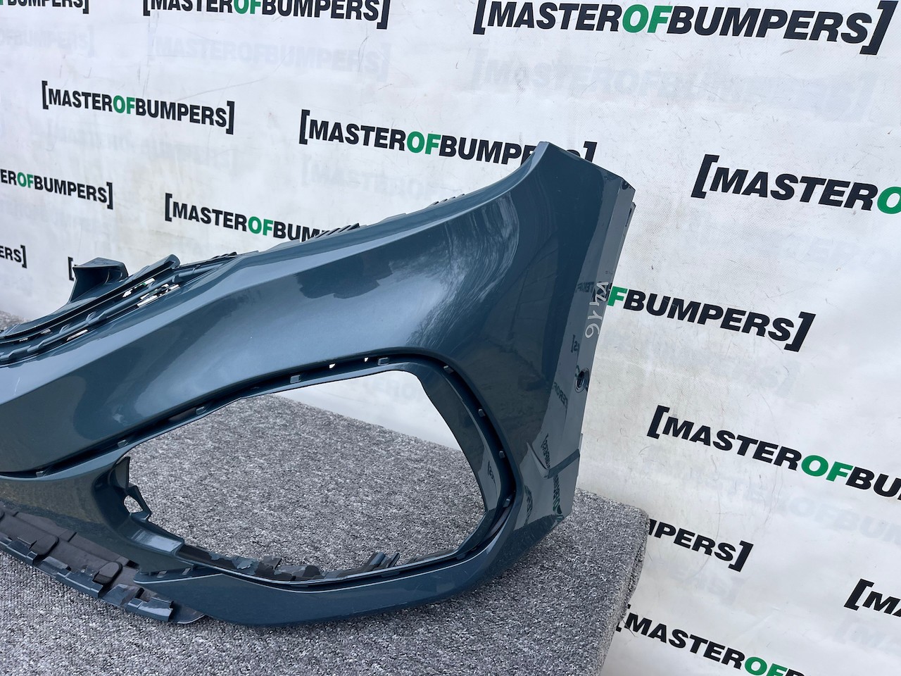 VW T-roc Troc R Line Tsi Evo Lift 2022-2025 Front Bumper 6 Pdc Genuine [v416]