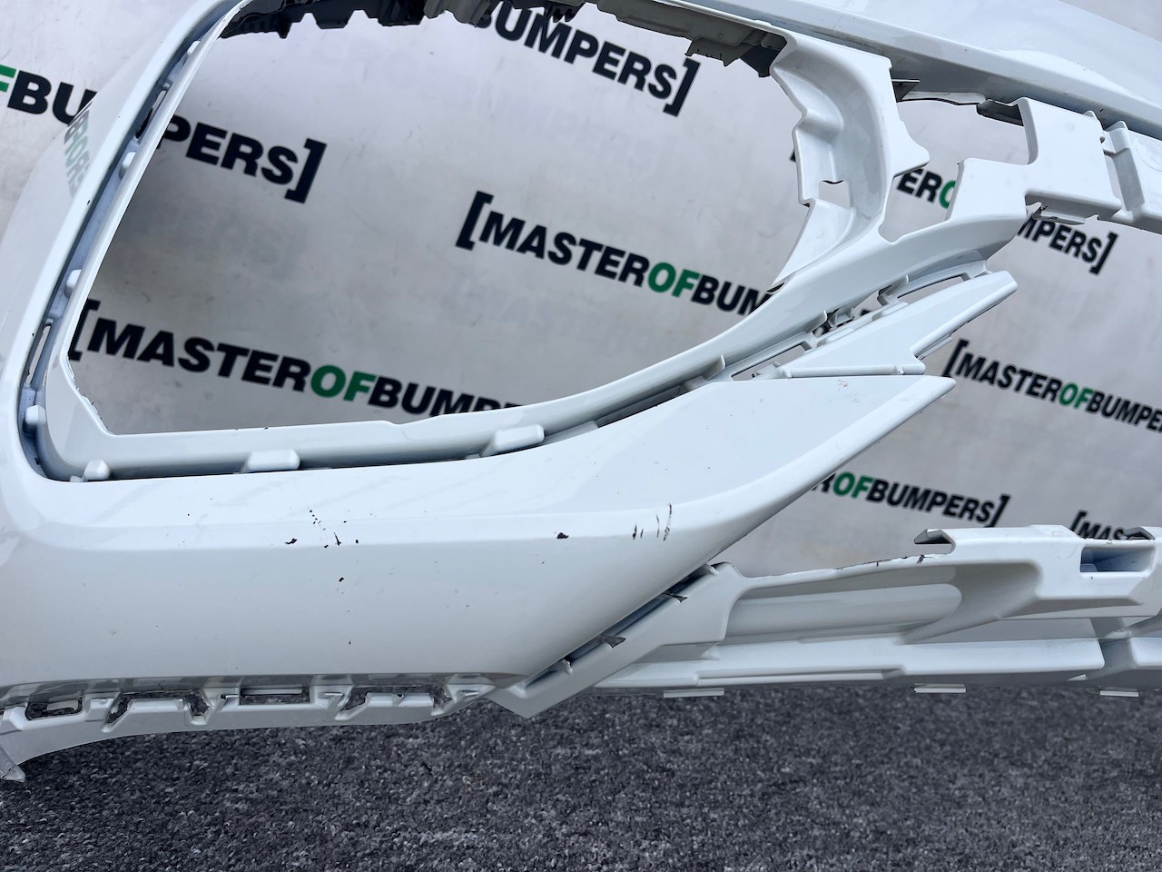 VW T-roc Troc R Line Tsi Evo Lift 2022-2025 Front Bumper 6 Pdc Genuine [v417]