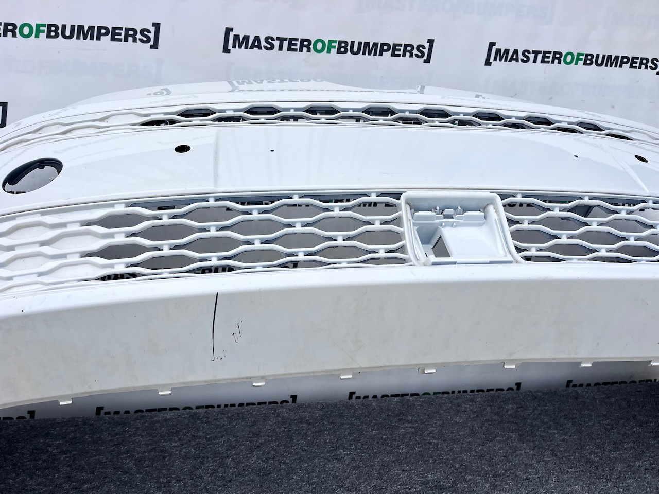 VW Multivan Style Edition T7 2022-on Front Bumper 6 Pdc Genuine [v406]