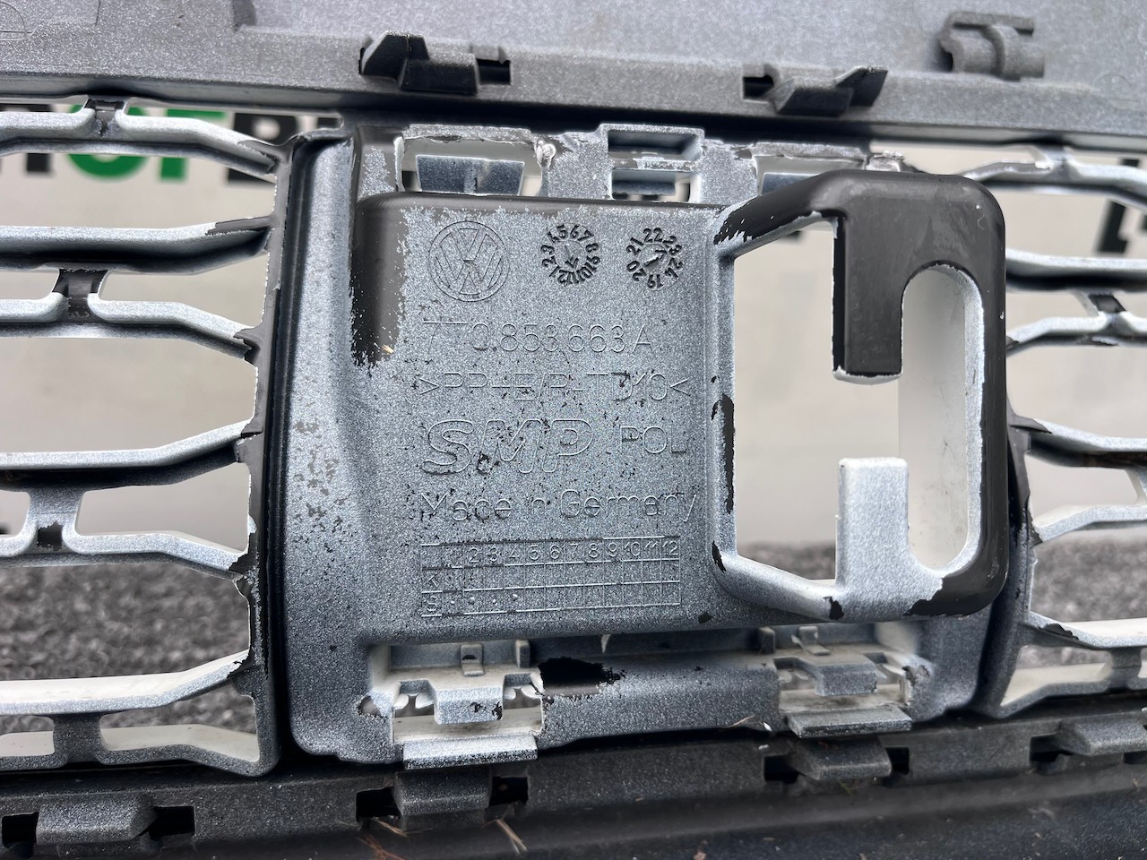 VW Multivan Style Edition T7 2022-on Front Bumper 6 Pdc Genuine [v406]