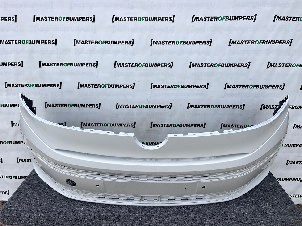 VW Multivan Style Edition T7 2022-on Front Bumper 6 Pdc Genuine [v406]
