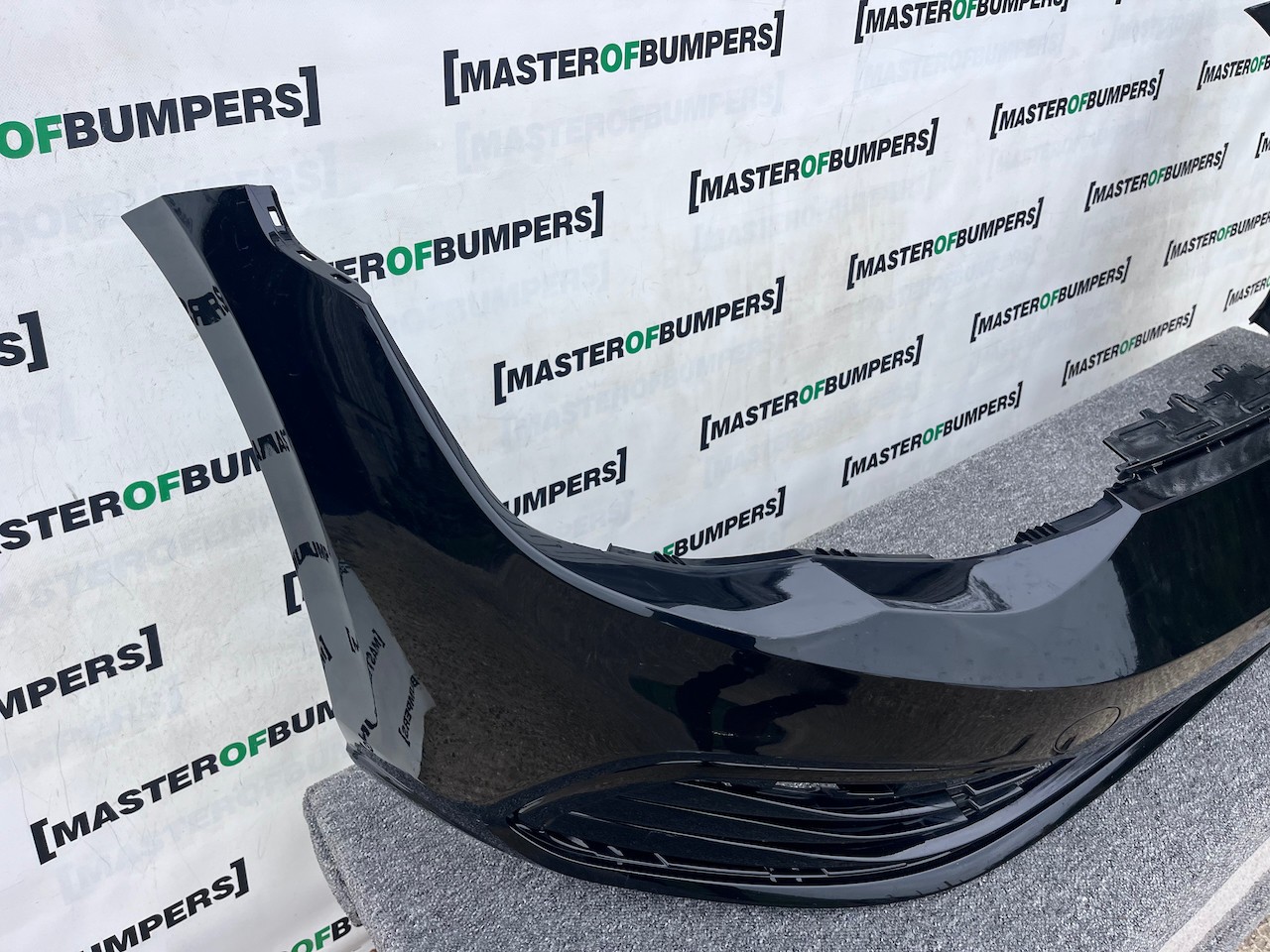 VW Golf Life Se Mk8 Hatchback 2020-2024 Front Bumper Black Genuine [v425]