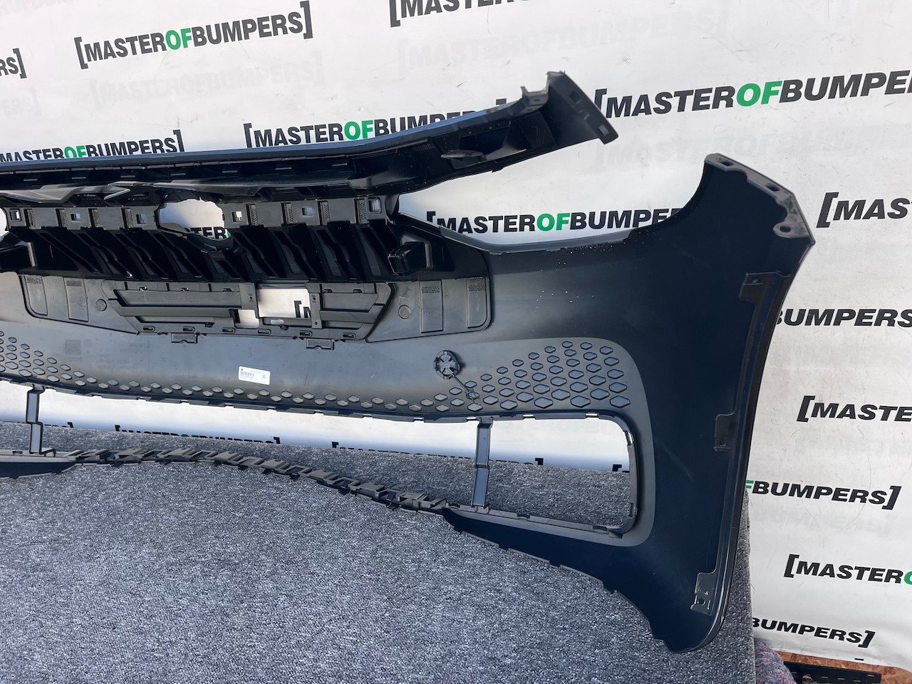 VW Id3 Id.3 Performance Hatchback 2020-2023 Front Bumper 4 Pdc Genuine [v441]