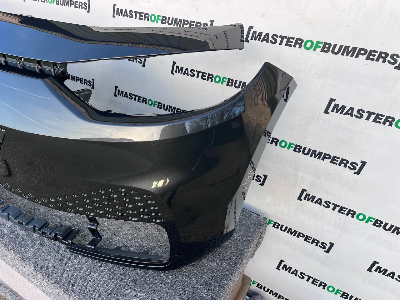 VW Id3 Id.3 Performance Hatchback 2020-2023 Front Bumper 4 Pdc Genuine [v441]