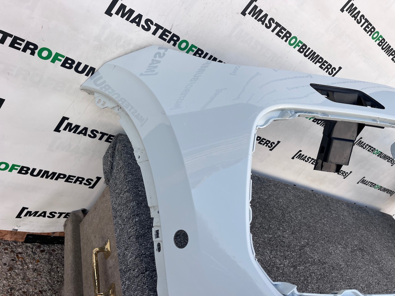 VW Touareg R Line Tdi V6 Mk3 2019-2023 Front Bumper 6 Pdc +jets Genuine [v443]