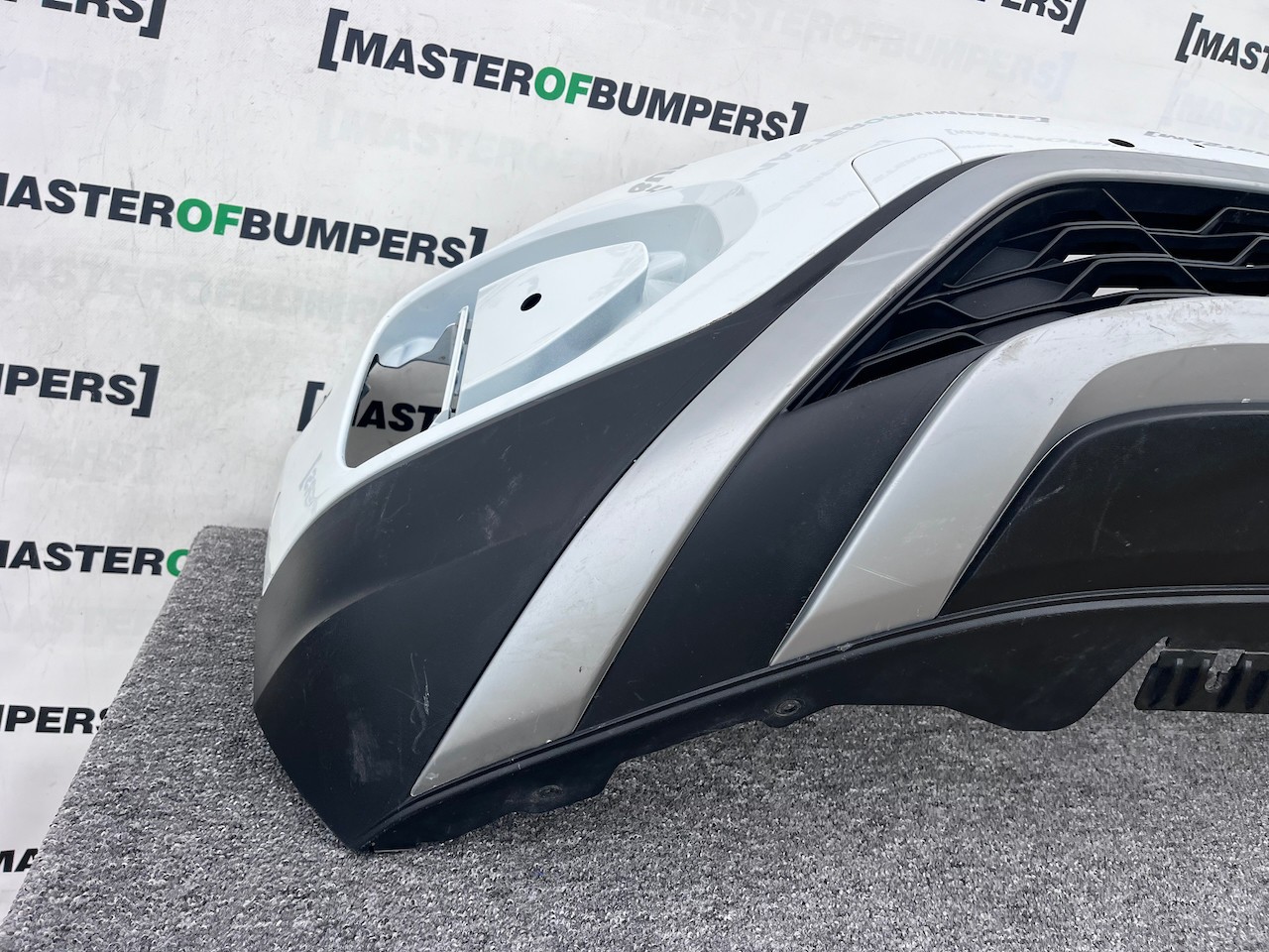 VW T-roc Troc Tfsi Evo Life Style 2022-2025 Front Bumper 6 Pdc Genuine [v16]