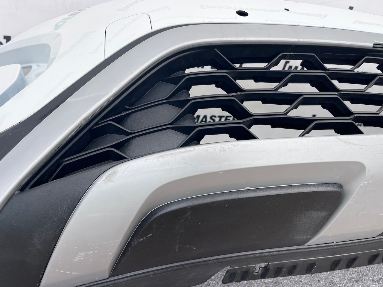 VW T-roc Troc Tfsi Evo Life Style 2022-2025 Front Bumper 6 Pdc Genuine [v16]