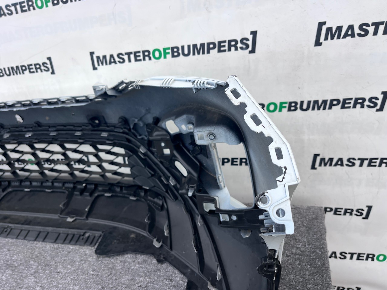 VW T-roc Troc Tfsi Evo Life Style 2022-2025 Front Bumper 6 Pdc Genuine [v16]