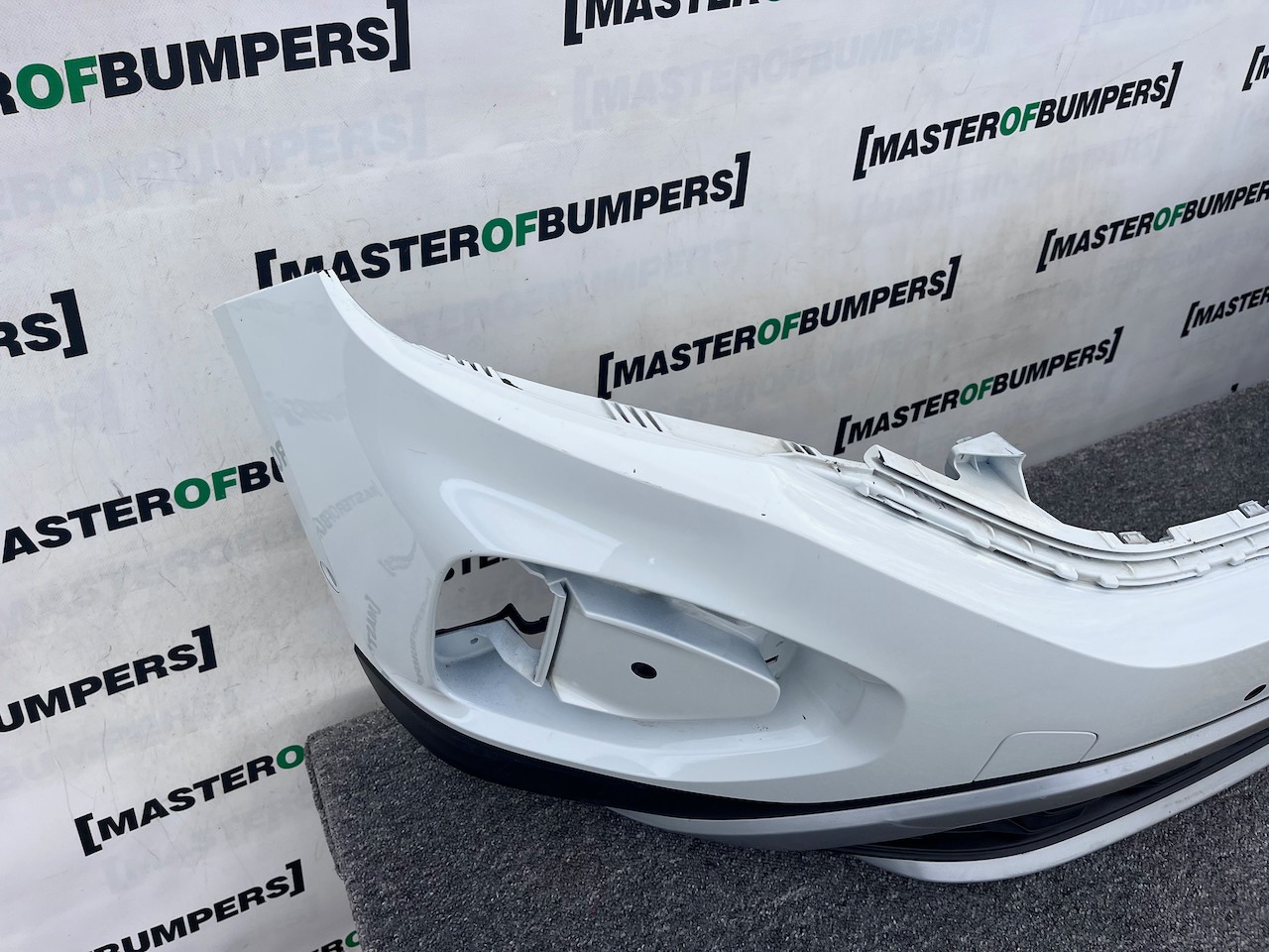 VW T-roc Troc Tfsi Evo Life Style 2022-2025 Front Bumper 6 Pdc Genuine [v16]