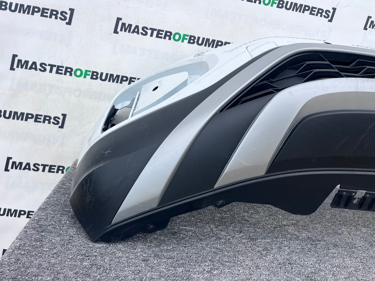 VW T-roc Troc Tfsi Evo Life Style 2022-2025 Front Bumper 6 Pdc Genuine [v430]